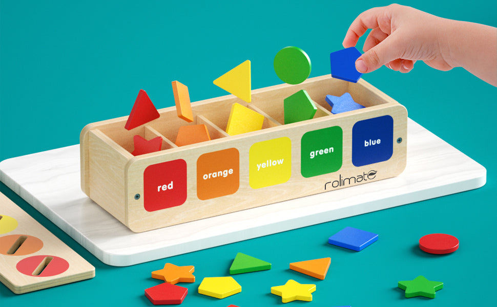 Wooden Shape & Color Sorting box - صندوق تصنيف الألوان و الأشكال الخشبي