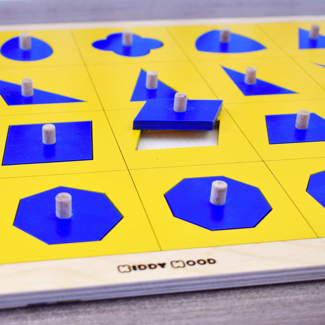 Peg Board Multiple geometric shapes puzzle - non-toxic - handmade لوحة كابينة الاشكال الهندسية